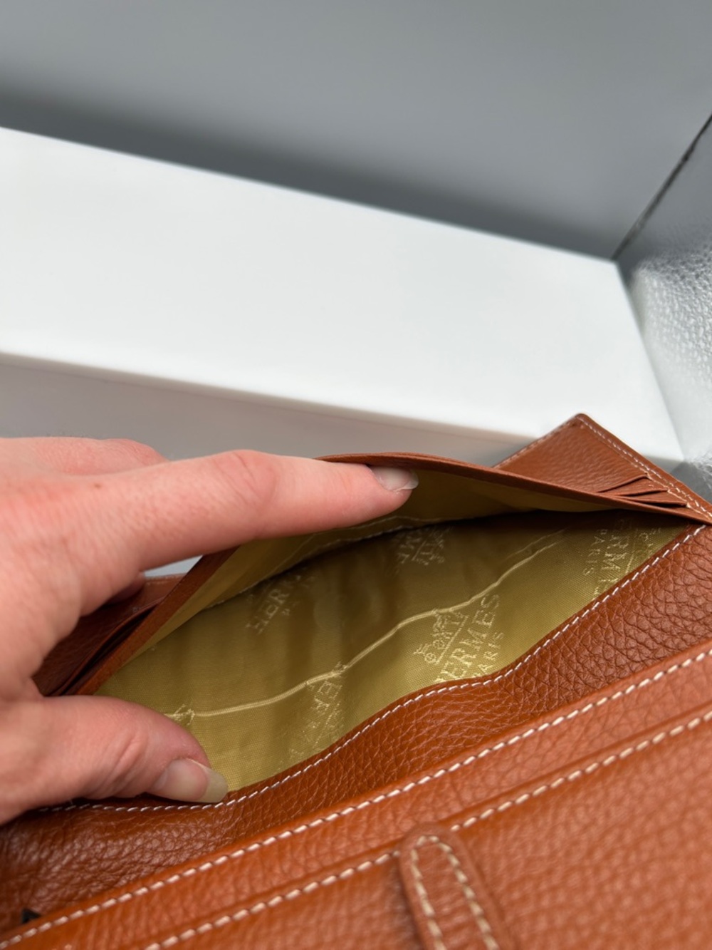 Hermes Wallet - Picture 13 of 13